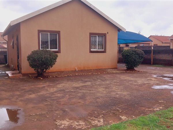 2 Bedroom House 2 Bedroom House