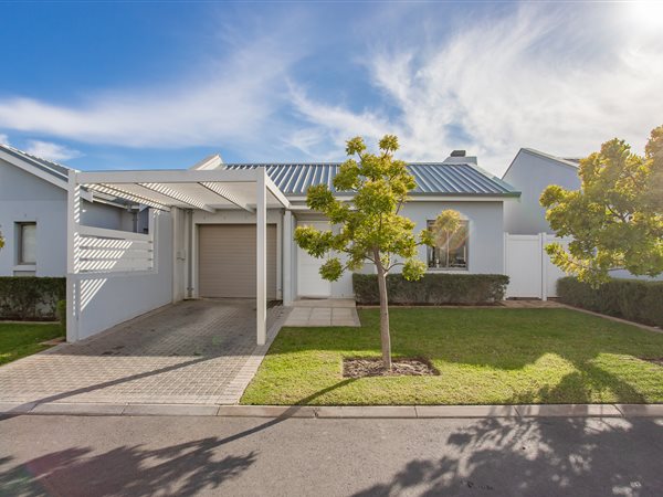 2 Bedroom House 2 Bedroom House