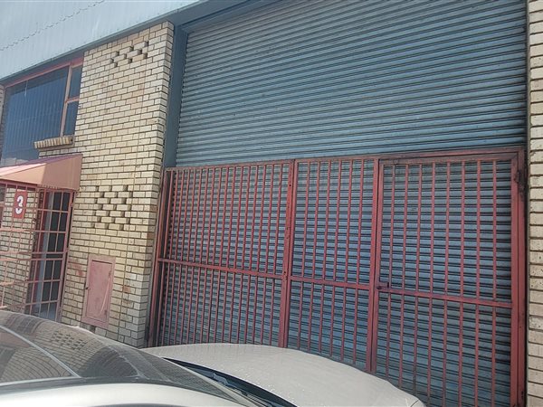 239  m² Industrial space in Jet Park