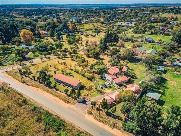 8 575 m² Land