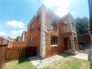 3 Bed Duplex in Claremont