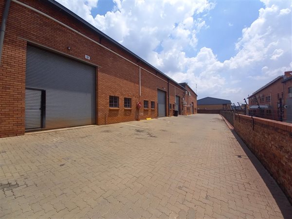 178  m² Industrial space