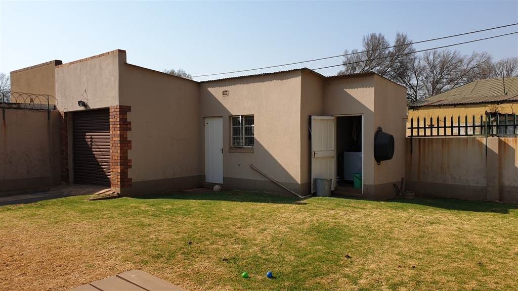 3 Bed House in Boksburg South photo number 19