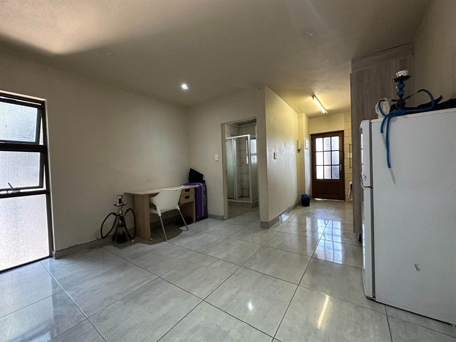 2 Bed Apartment in Sonheuwel photo number 6