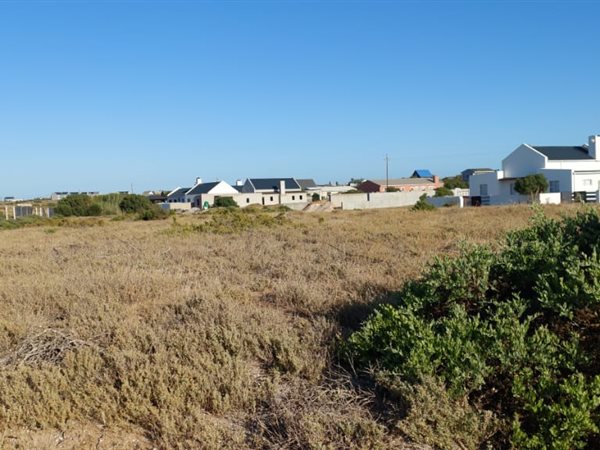 688 m² Land