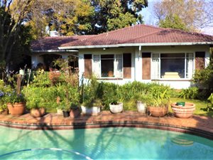 3 Bed House in Highway Gardens