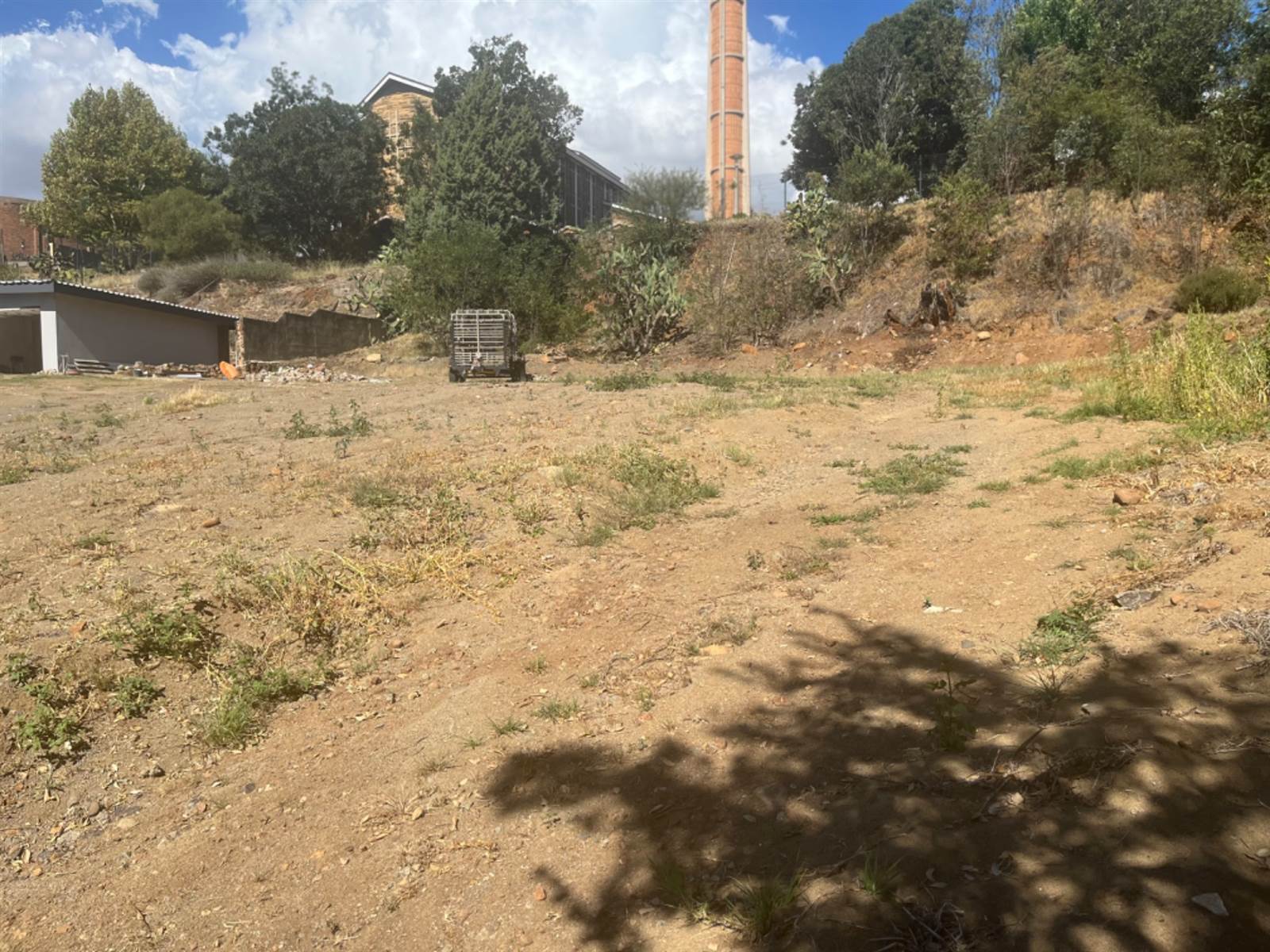 1634 m² Land available in Eureka photo number 3