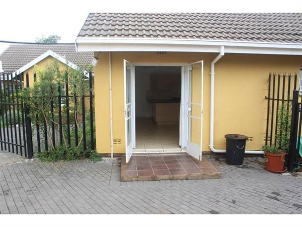 1 Bedroom Garden Cottage 1 Bedroom Garden Cottage