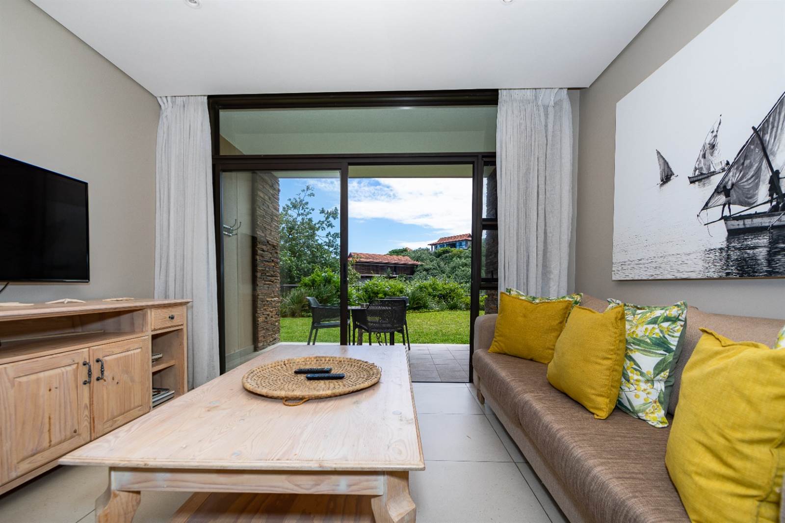 2 Bed Apartment in Zimbali Estate photo number 3
