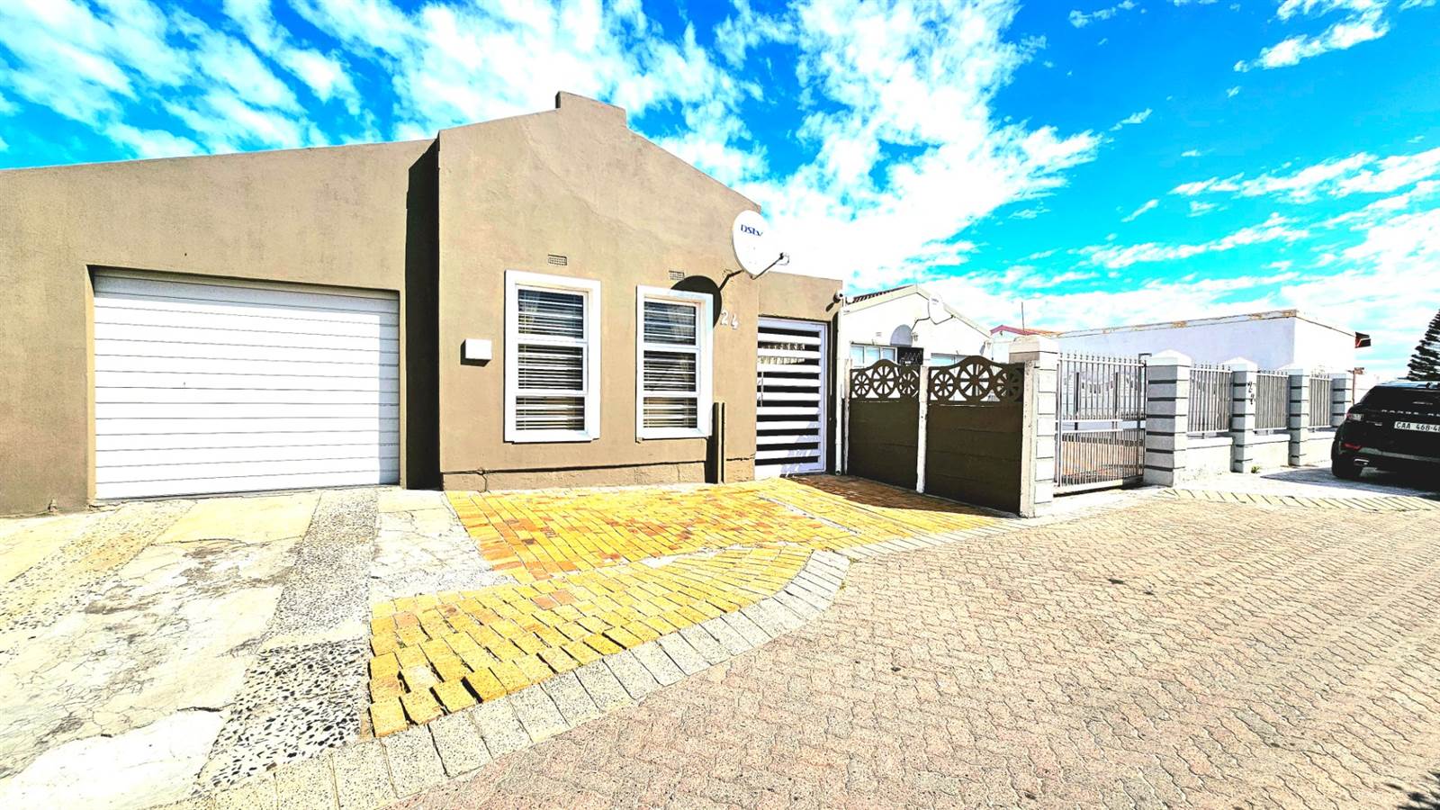 4 Bed House in Strandfontein photo number 13