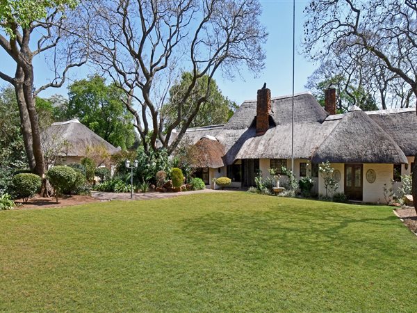 5 Bedroom House 5 Bedroom House