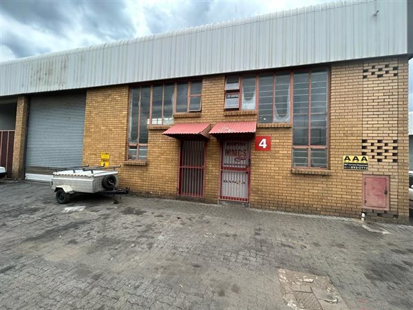 219  m² Industrial space