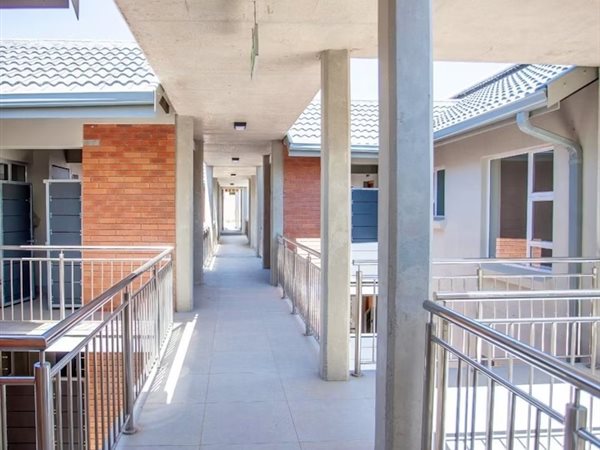 2 Bedroom Flat 2 Bedroom Flat
