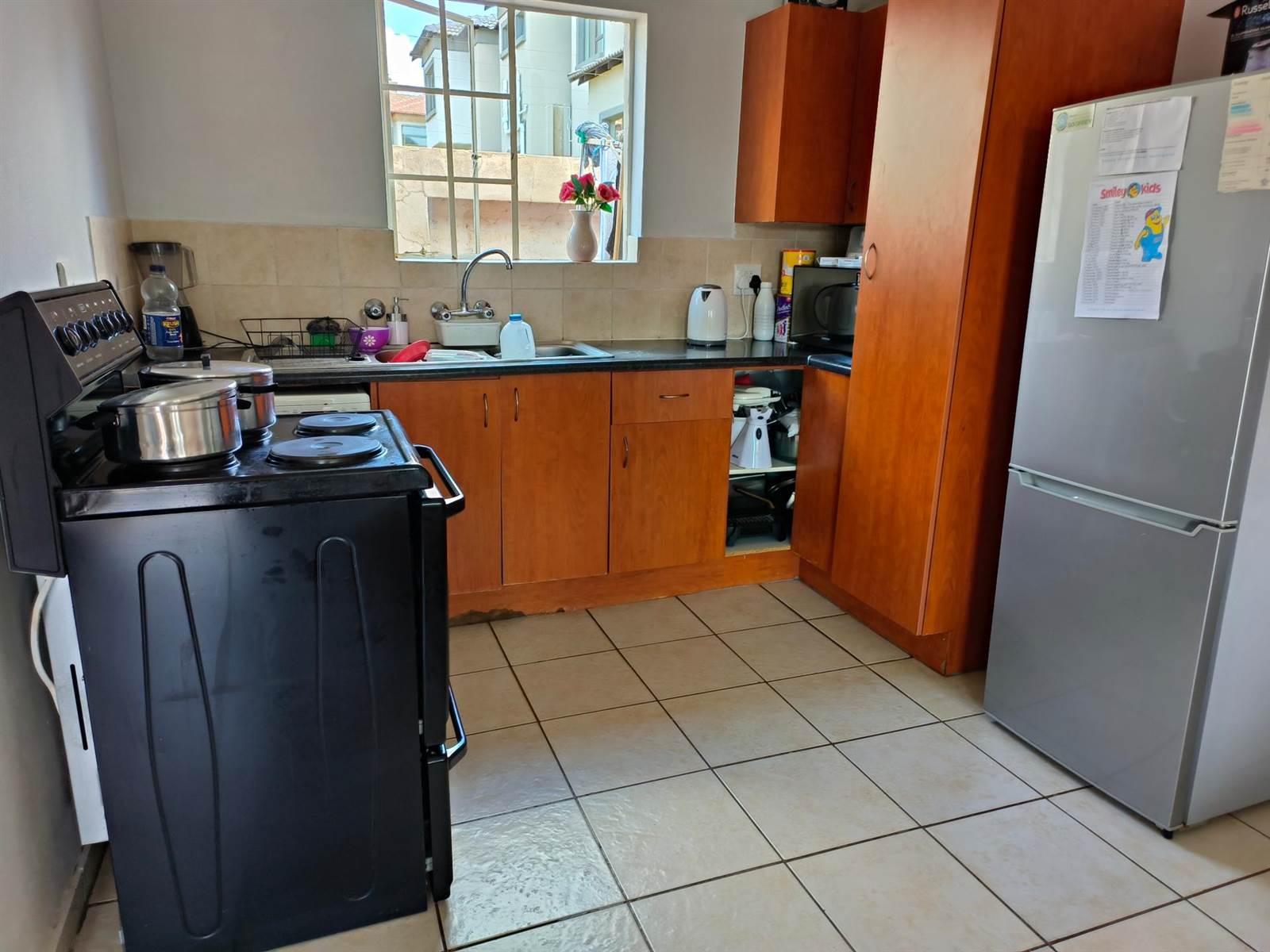 3 Bed Townhouse in Magaliesberg Country Estate photo number 9