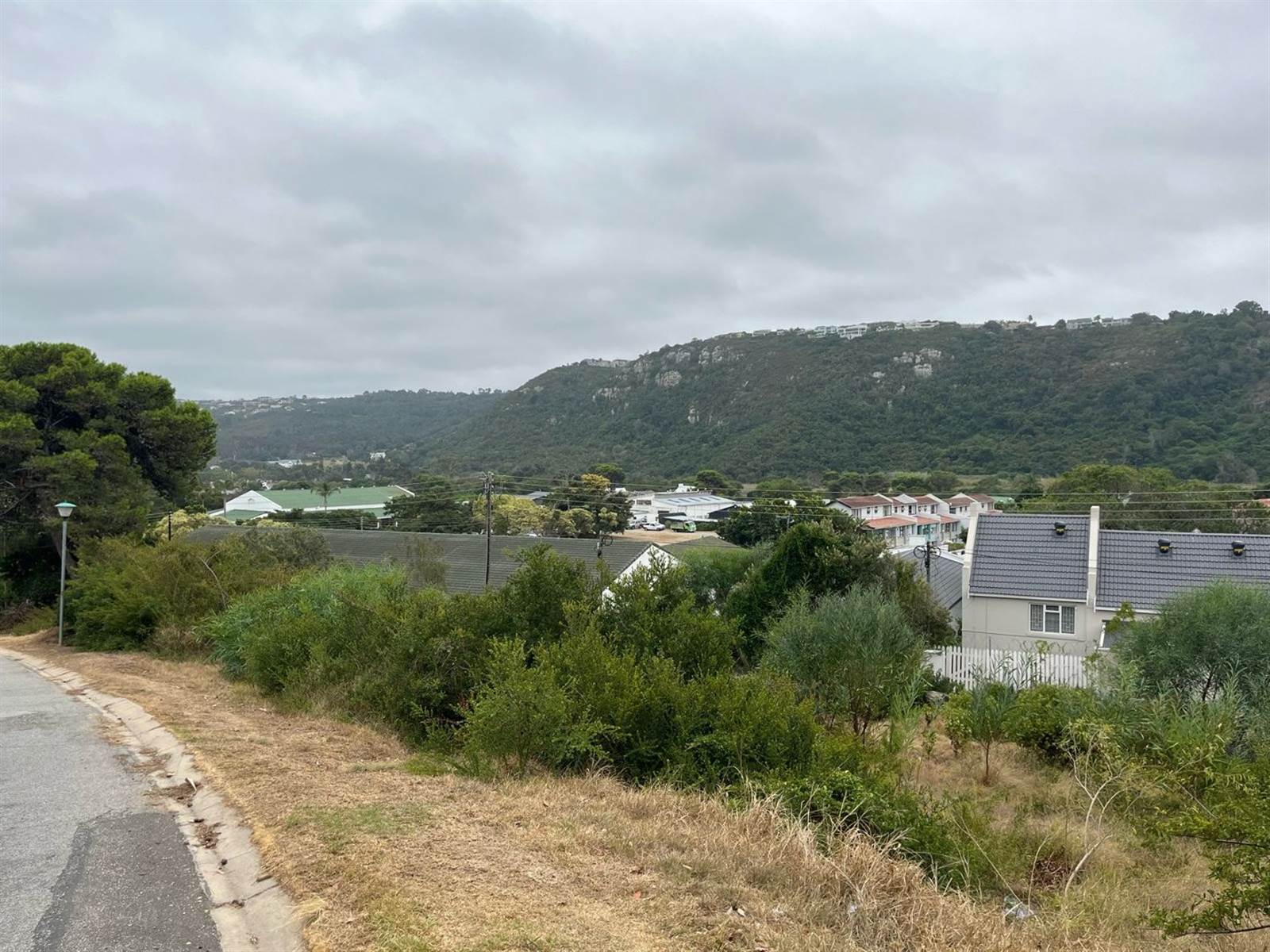 1301 m² Land available in Upper Robberg photo number 3