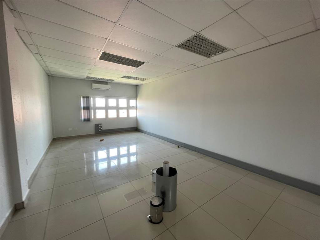 400  m² Commercial space in Boksburg Central photo number 21