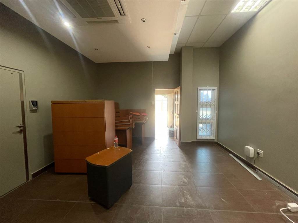 400  m² Commercial space in Boksburg Central photo number 13