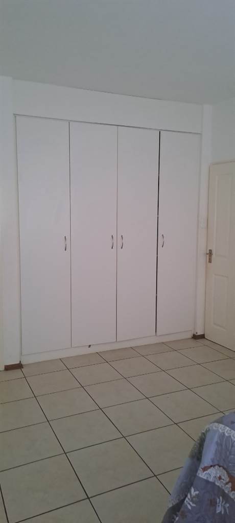 2 Bed Apartment in Hesteapark photo number 12