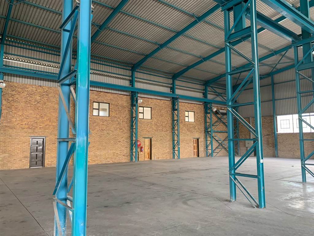 2200  m² Industrial space in Anderbolt photo number 7