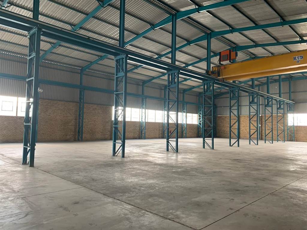 2200  m² Industrial space in Anderbolt photo number 4