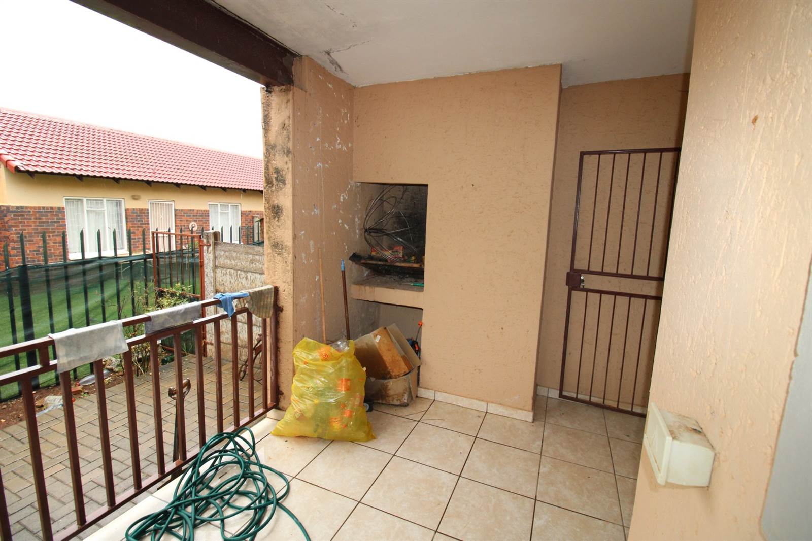 2 Bed Townhouse in Pellissier photo number 10