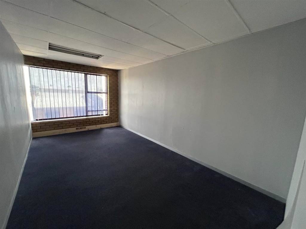 173  m² Commercial space in Jet Park photo number 2