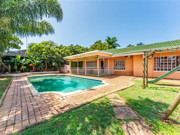 4 Bedroom House 4 Bedroom House