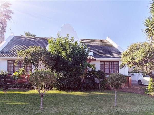 3 Bedroom House 3 Bedroom House