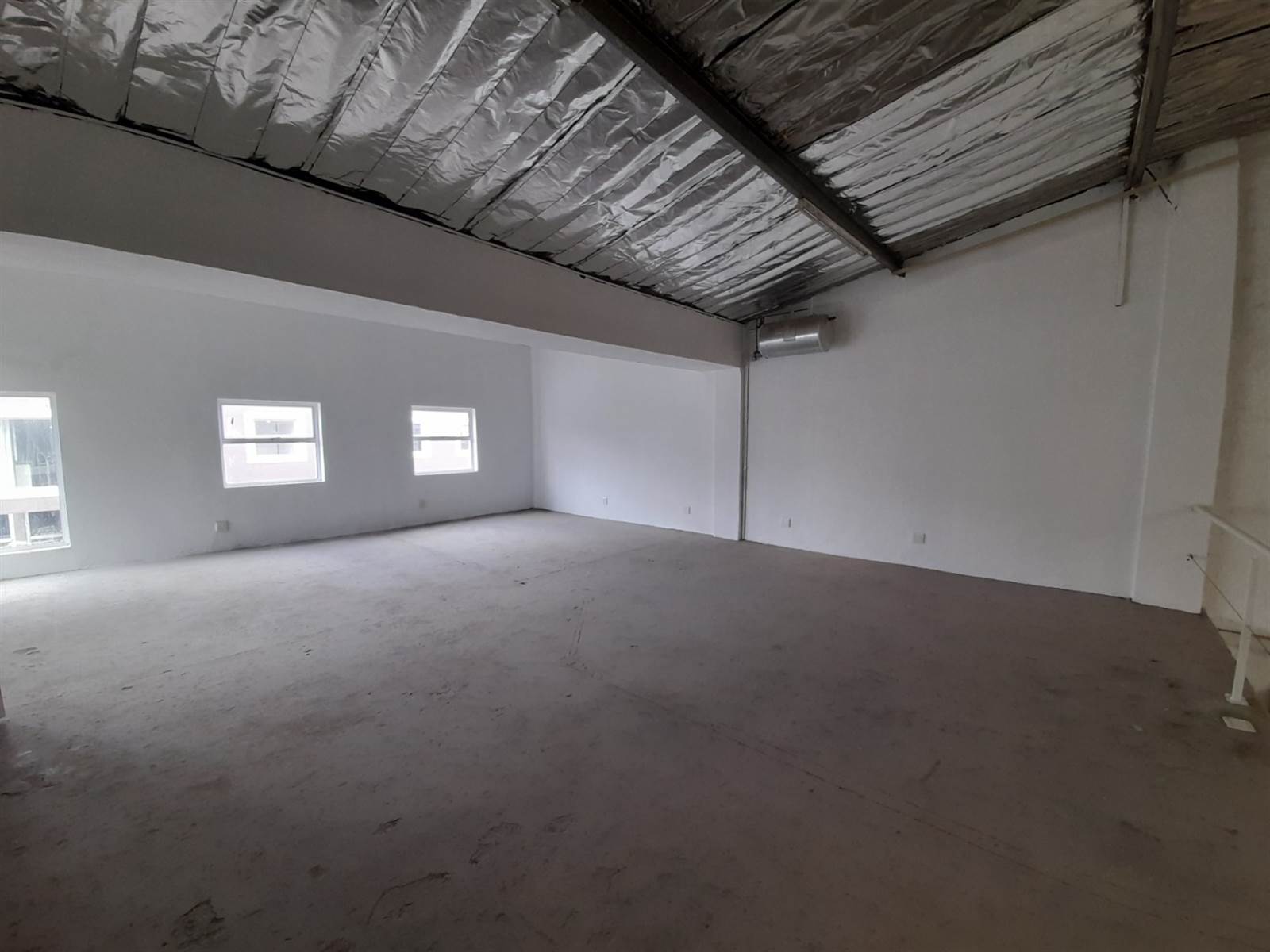 630  m² Commercial space in Spartan photo number 9