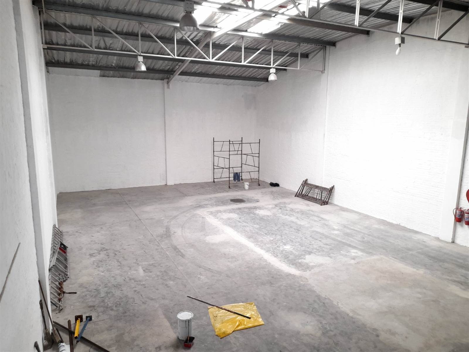 630  m² Commercial space in Spartan photo number 14