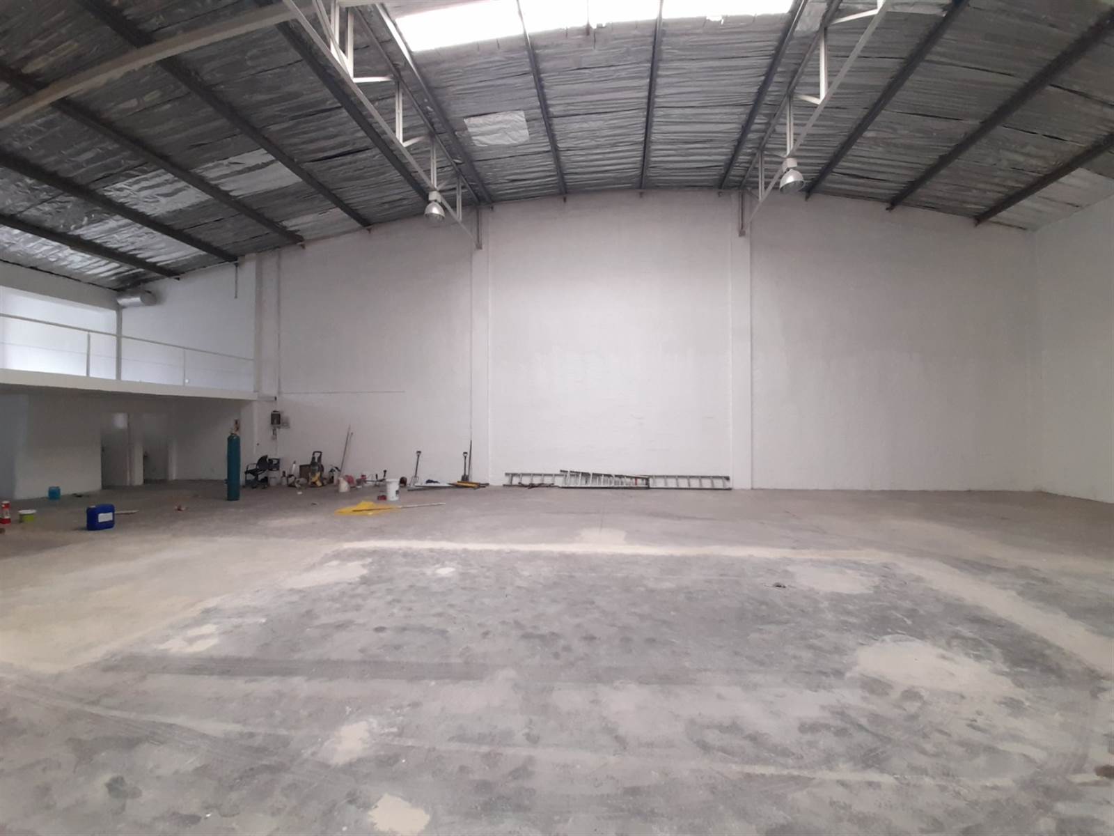 630  m² Commercial space in Spartan photo number 1