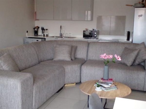2 Bed Apartment in Mowbray