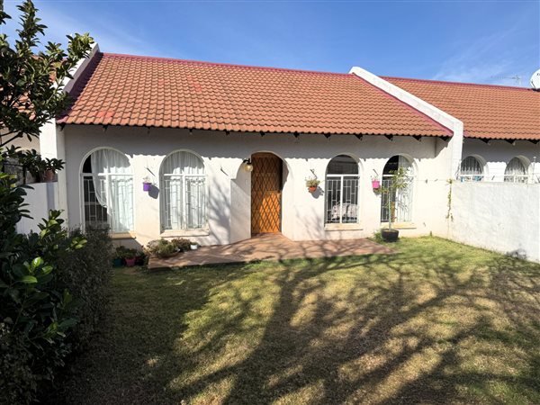2 Bedroom Townhouse 2 Bedroom Townhouse
