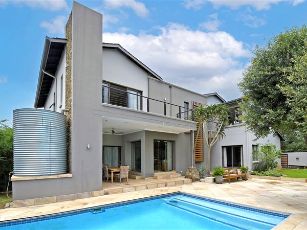 4 Bedroom House 4 Bedroom House