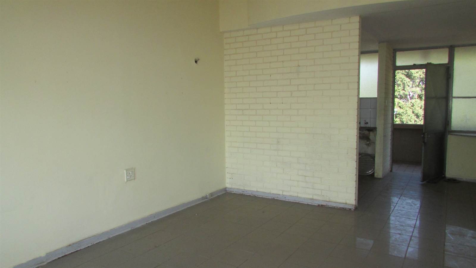 1 Bed Townhouse in Mokopane photo number 2