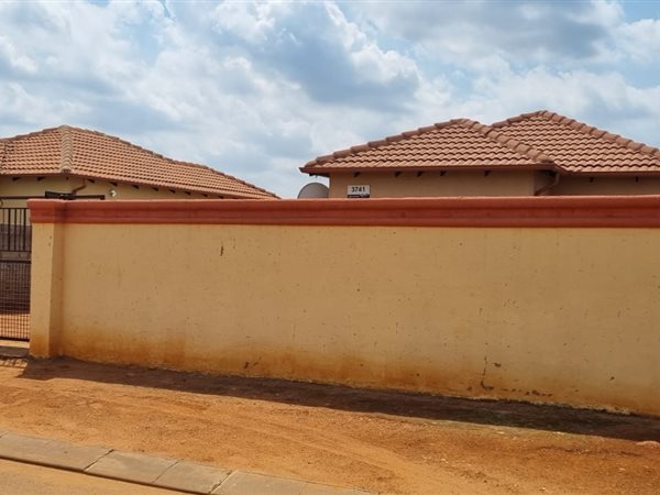 3 Bedroom House 3 Bedroom House