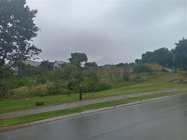 2 068 m² Land 2 068 m² Land