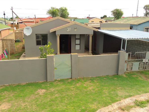 2.5 Bedroom House