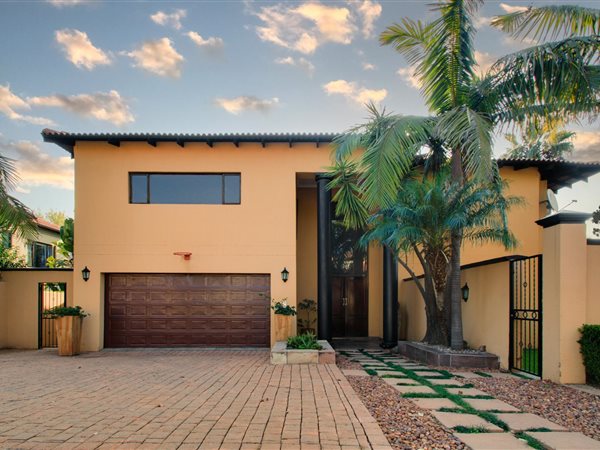 4 Bedroom House 4 Bedroom House
