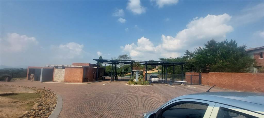 693 m² Land available in Sonheuwel photo number 1