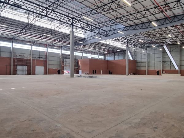 3672  m² Industrial space