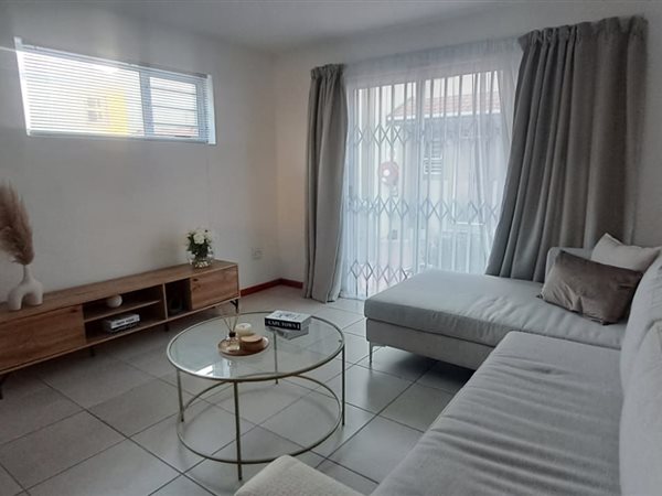 2 Bed Apartment in Stratford Green