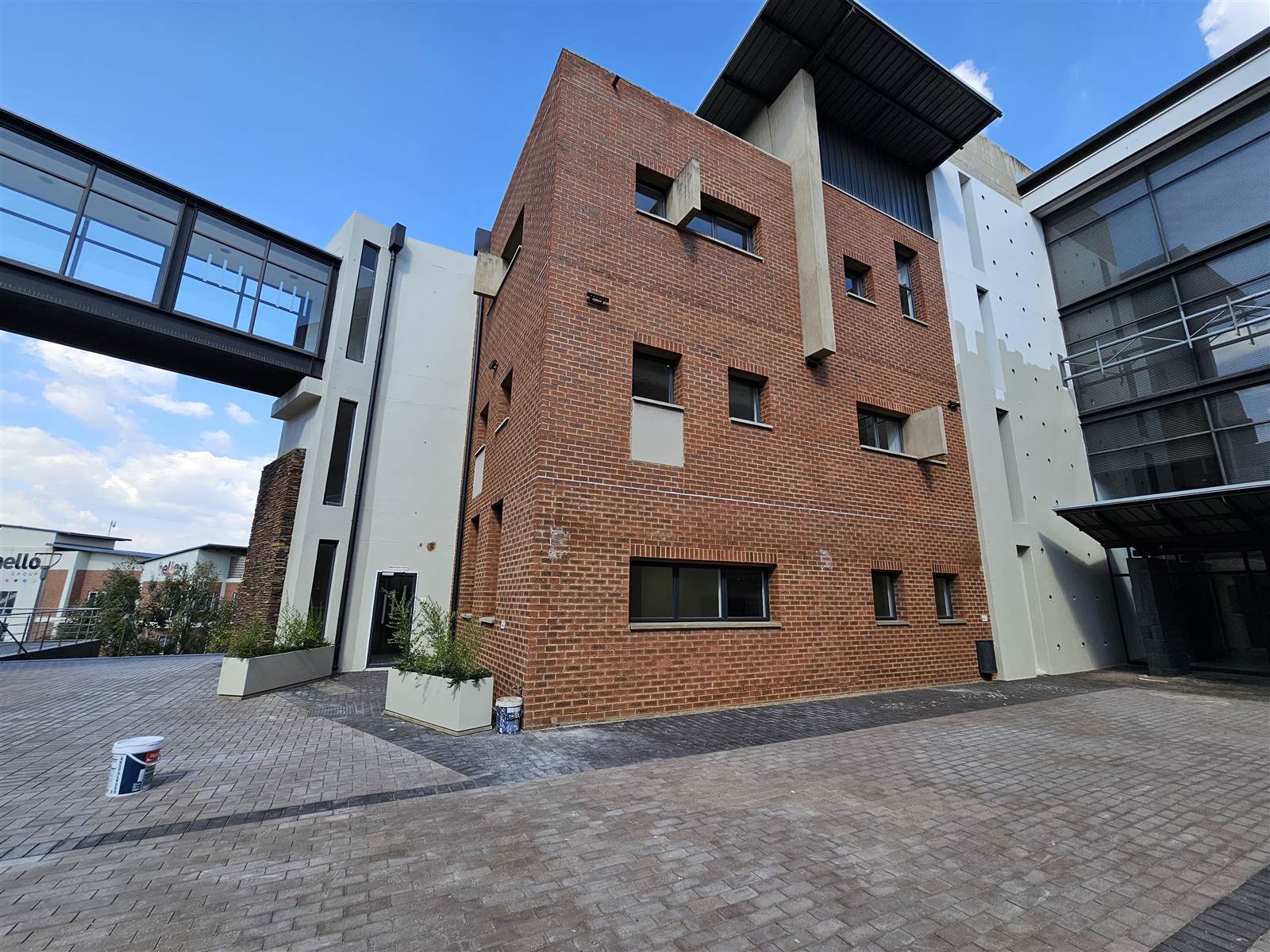 750  m² Commercial space in Centurion CBD photo number 1