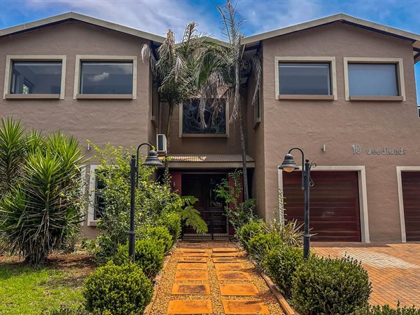 7 Bedroom House 7 Bedroom House