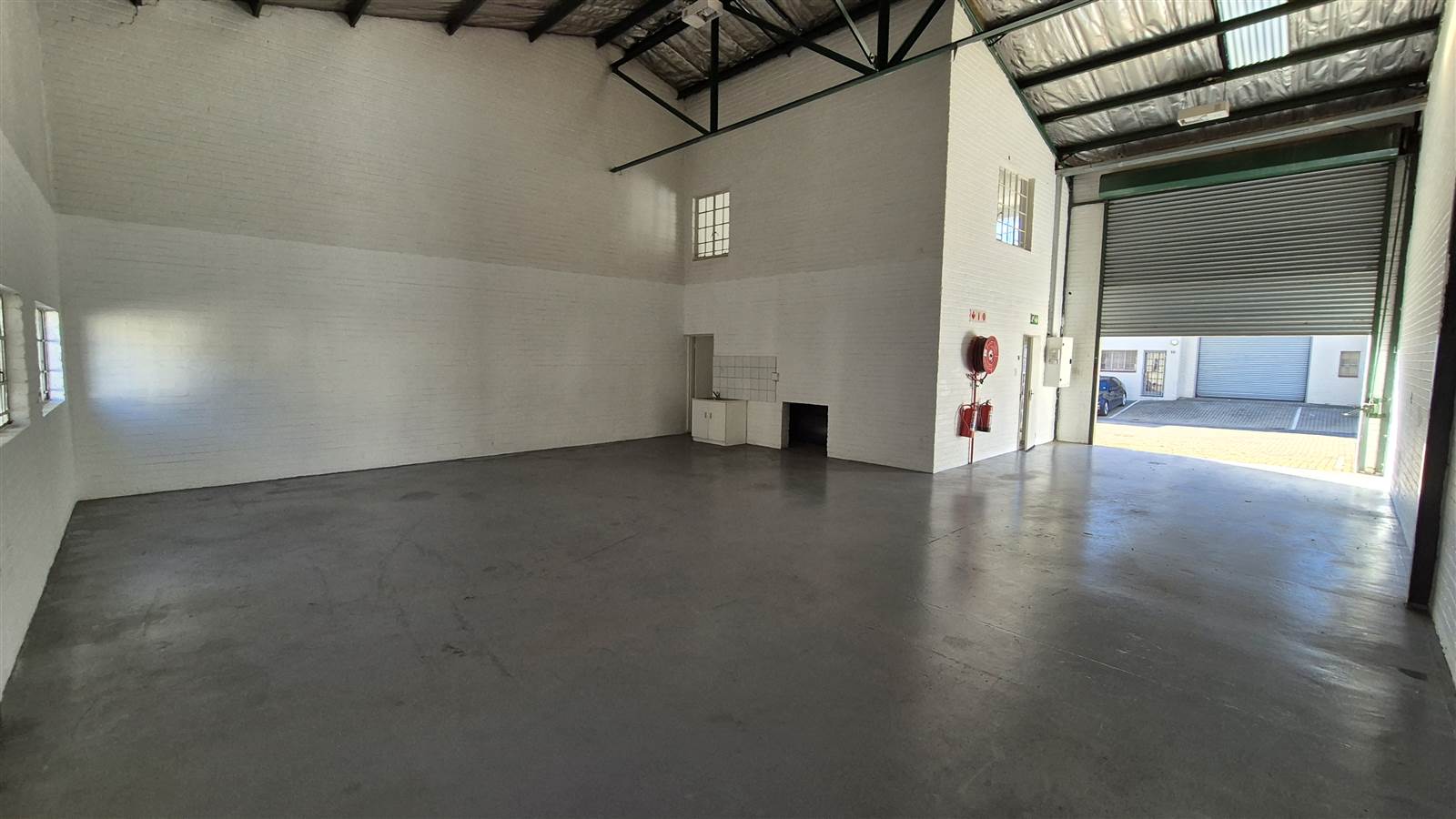 170  m² Industrial space in Kya Sands photo number 2