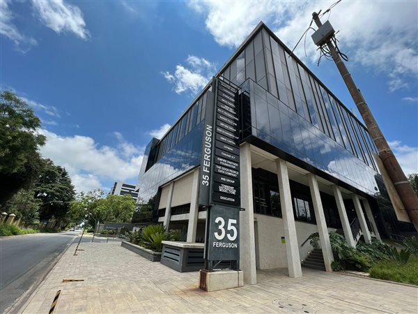 460  m² Commercial space in Illovo