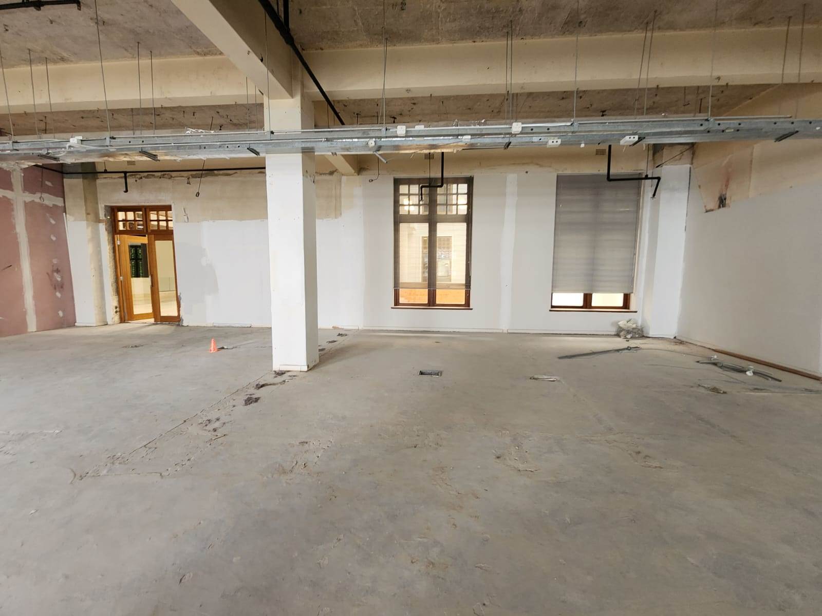 1677  m² Commercial space in Rondebosch photo number 6