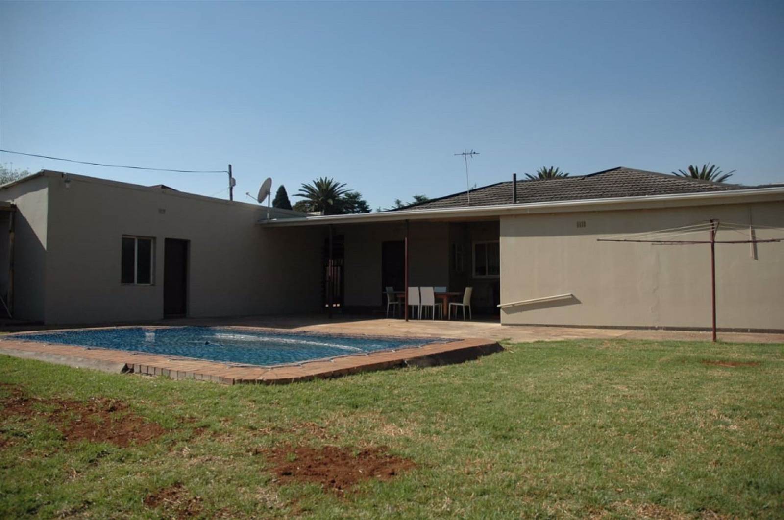 4 Bed House in Brenthurst photo number 3