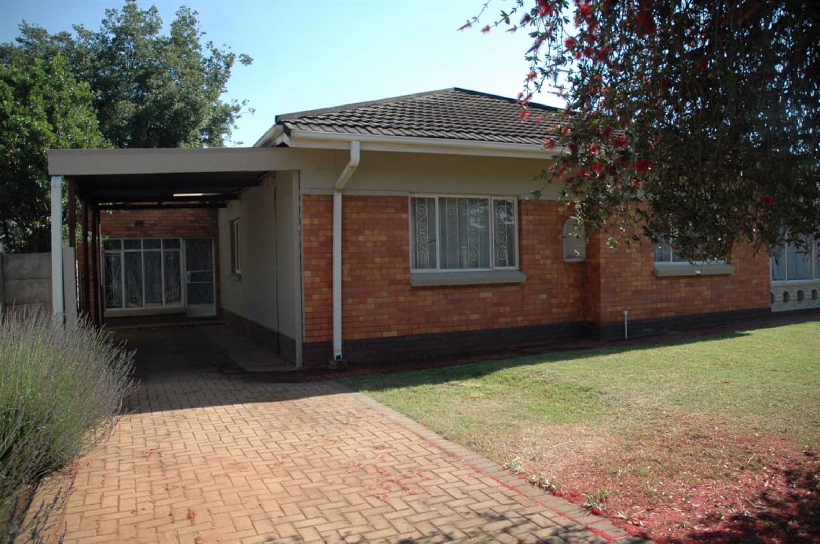4 Bed House in Brenthurst photo number 4