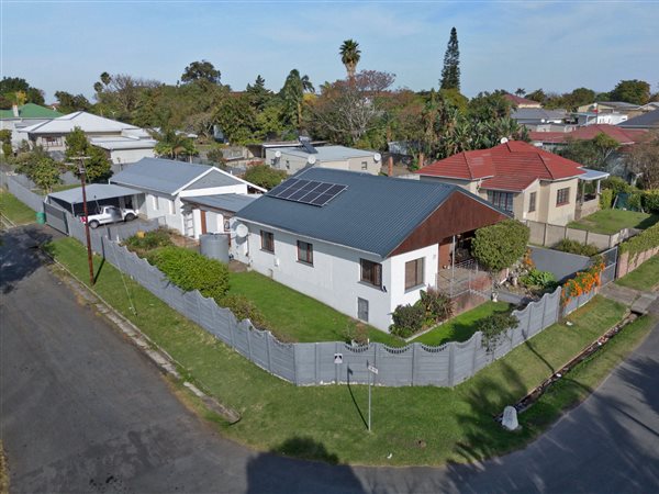 3 Bedroom House 3 Bedroom House